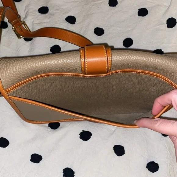 Dooney & Bourke Crossbody Bag - Picture 7 of 9